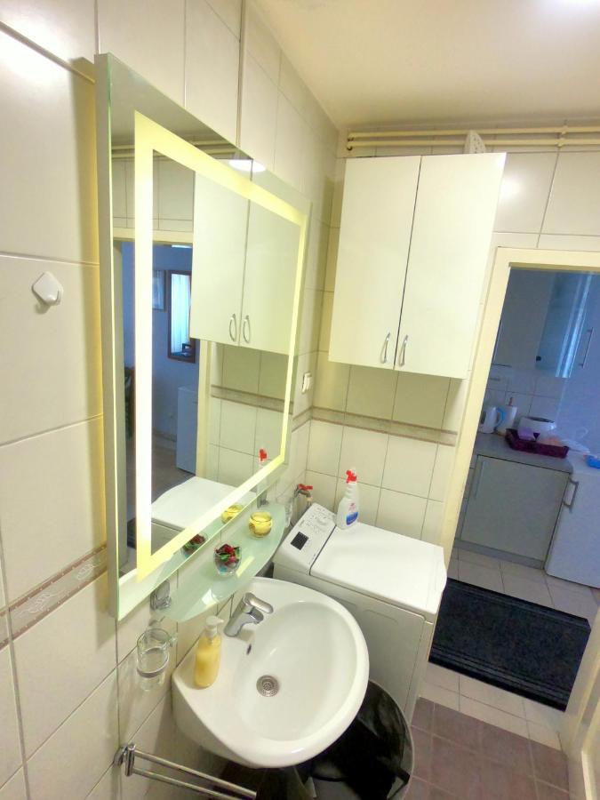 Center Lovely Apartment *